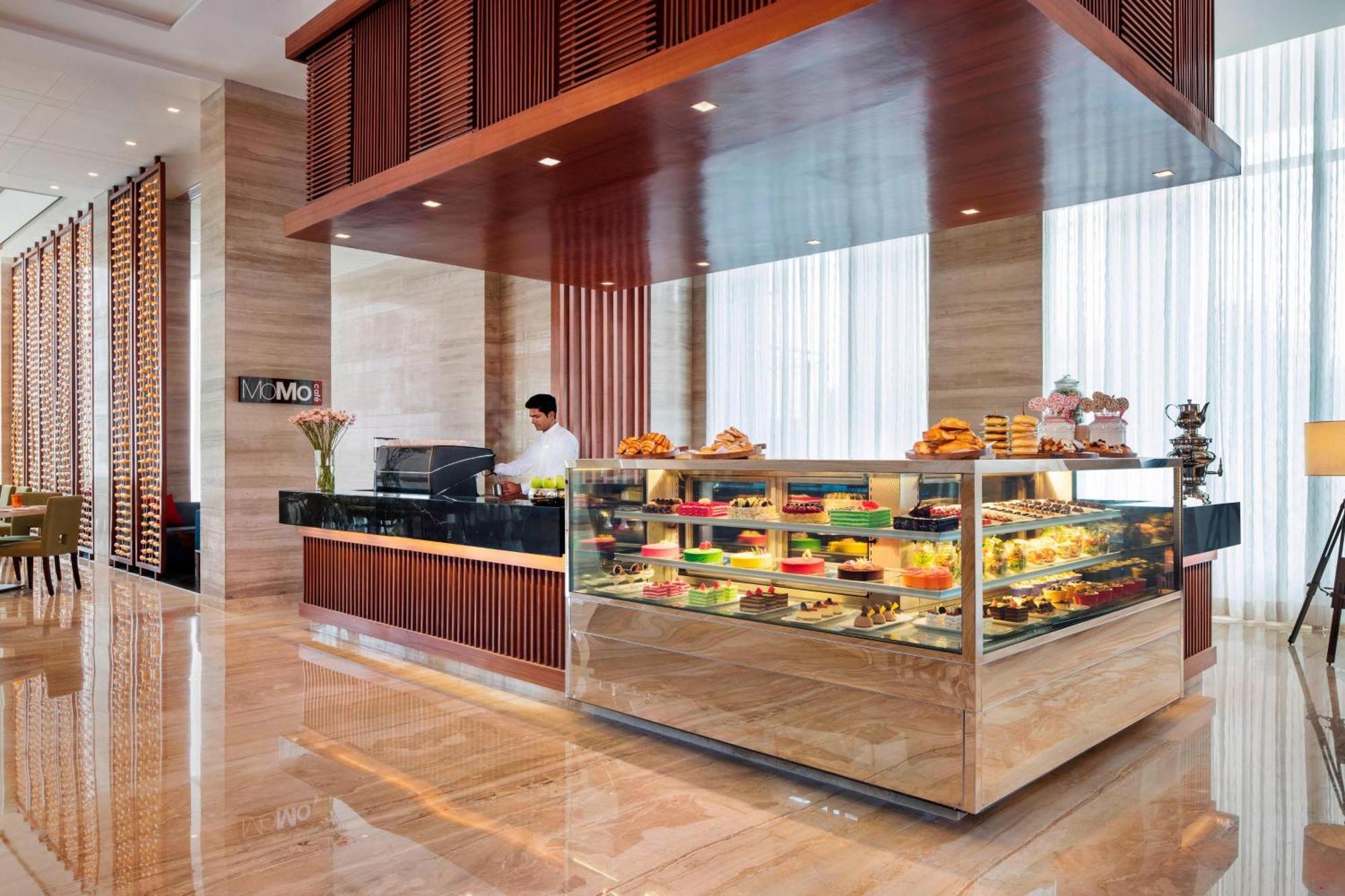 Courtyard By Marriott Bengaluru Outer Ring Road Hotel Buitenkant foto