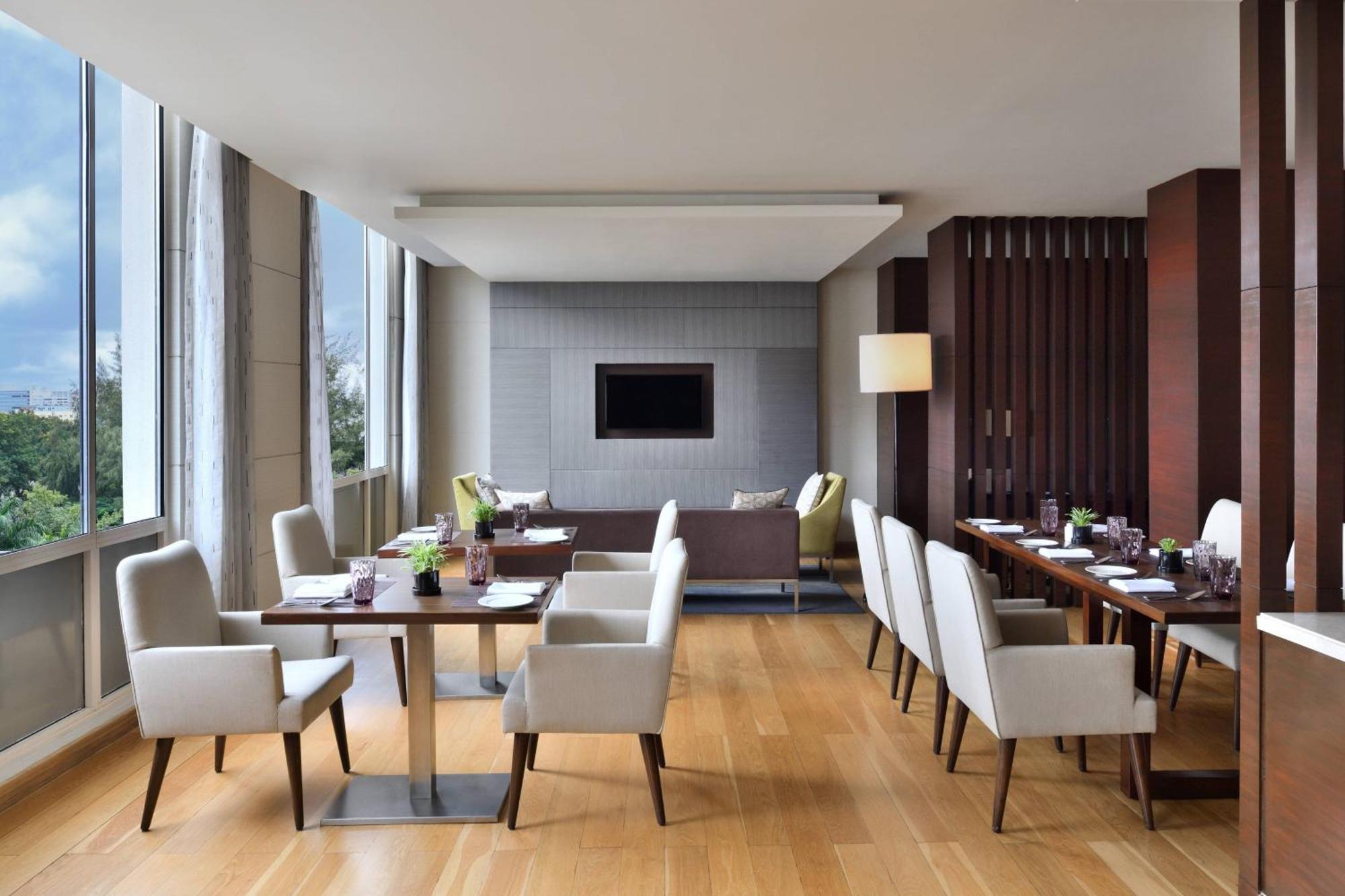 Courtyard By Marriott Bengaluru Outer Ring Road Hotel Buitenkant foto