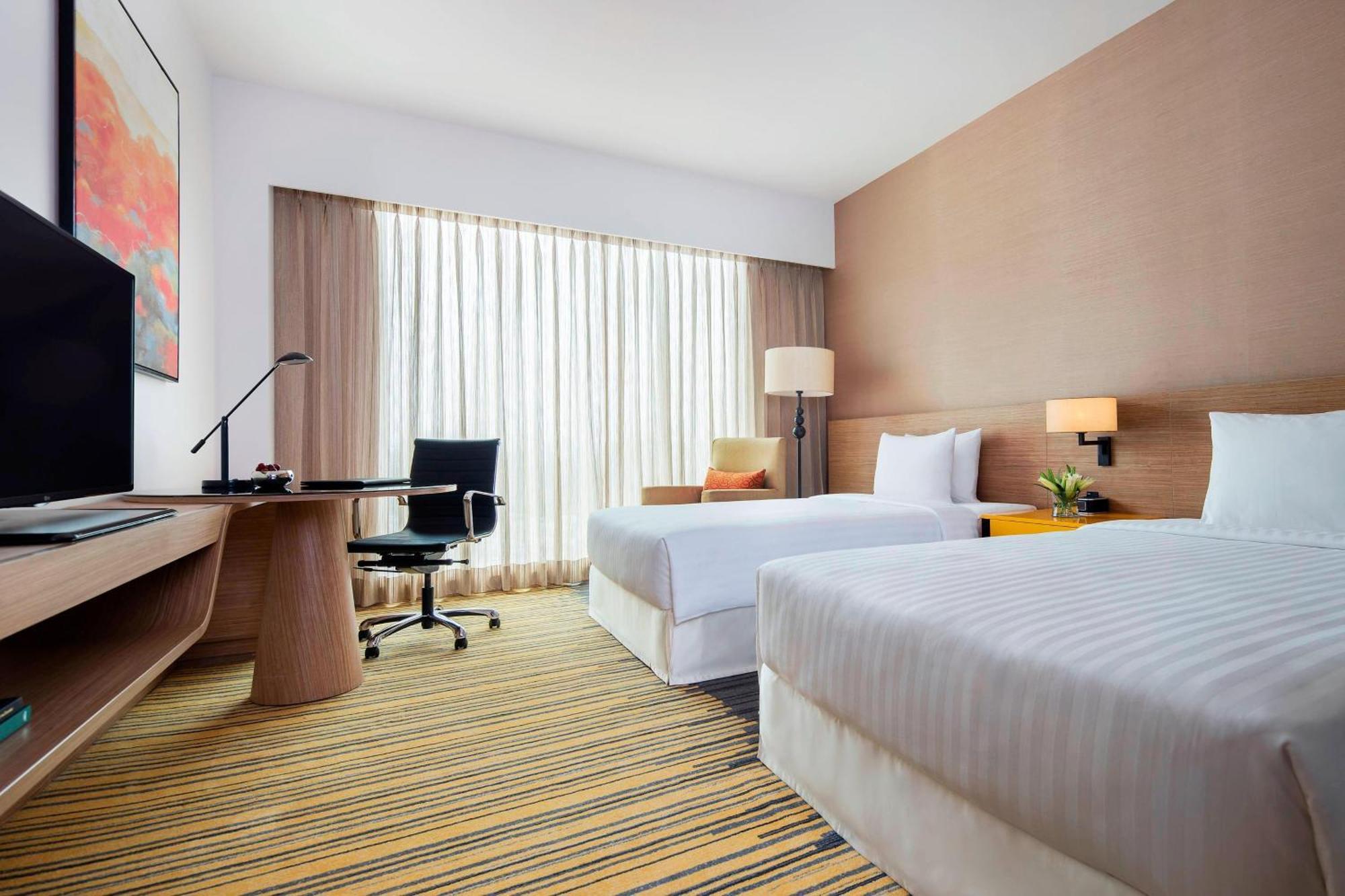 Courtyard By Marriott Bengaluru Outer Ring Road Hotel Buitenkant foto